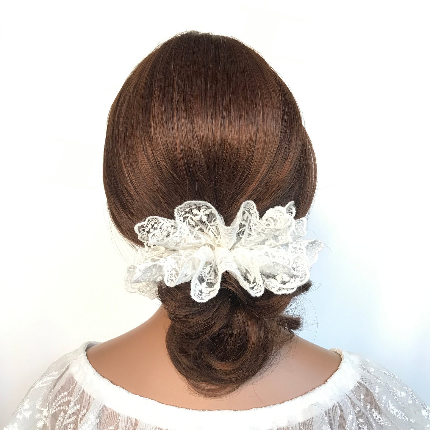 Milk White Scrunchies, Bridal Scrunchies, Elegant Scrunchies, Stylish Scrunchies, Ponytail Holder, Hair Tie, Christmas Gift, Gift For Bridal