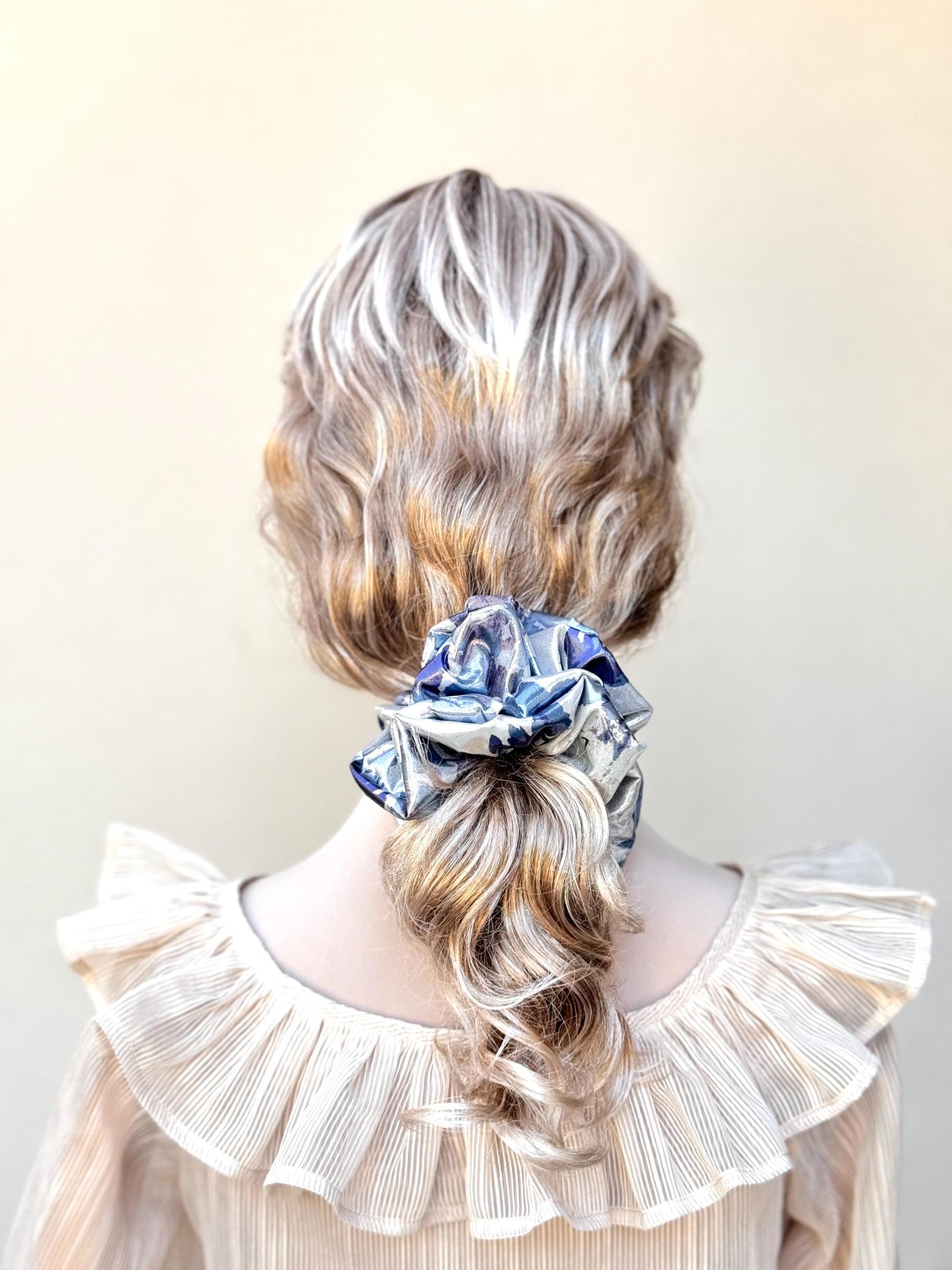 Floral Scrunchie, Gorgeous Daily Party Bar Wear, Glossy Surface, Pretty Ponytail Bun Holders, Stylish Hair Accessories in Silver Multi-Color