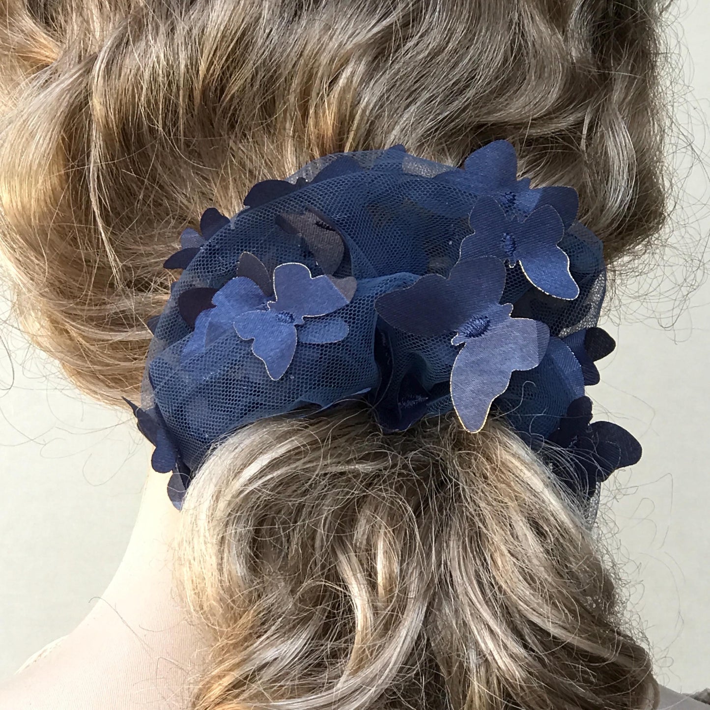 3D Butterfly Tulle Scrunchies Unique Hair Accessories Stylish Hair Ties Creative Ponytail Holder in Denim Blue Golden Edge Butterfly Pattern